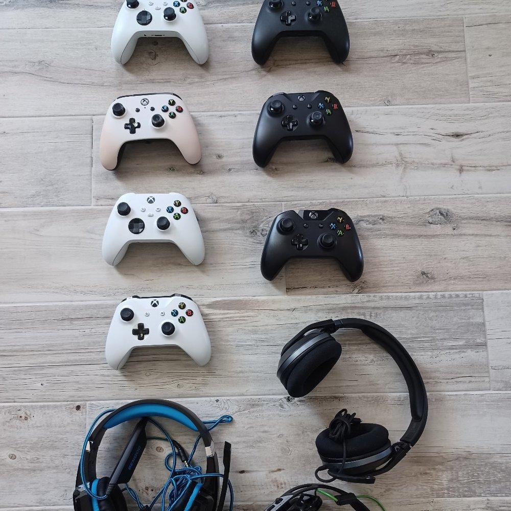 Xbox Controllers and headsets